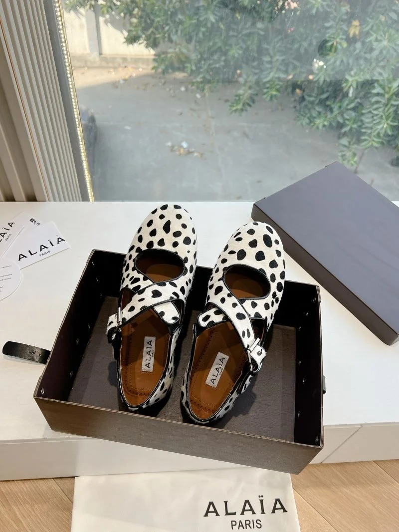 Alaia Shoes Premium 8528