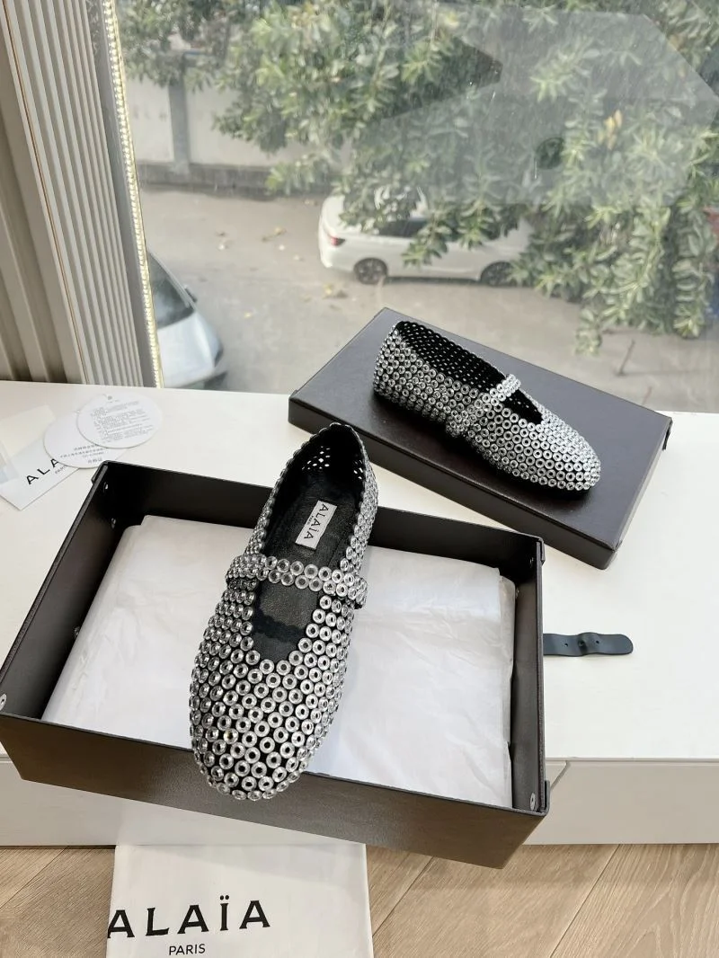 Alaia Shoes Compact 8615