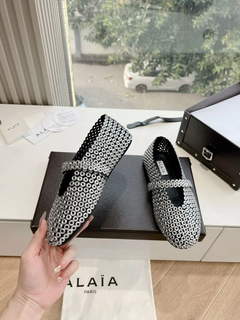 Alaia Shoes Compact 8615