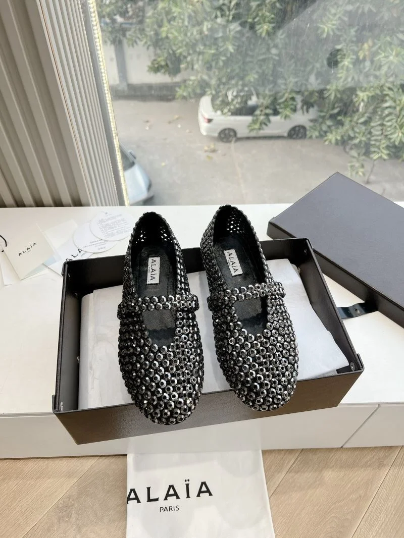 Alaia Shoes UrbanChic 8566