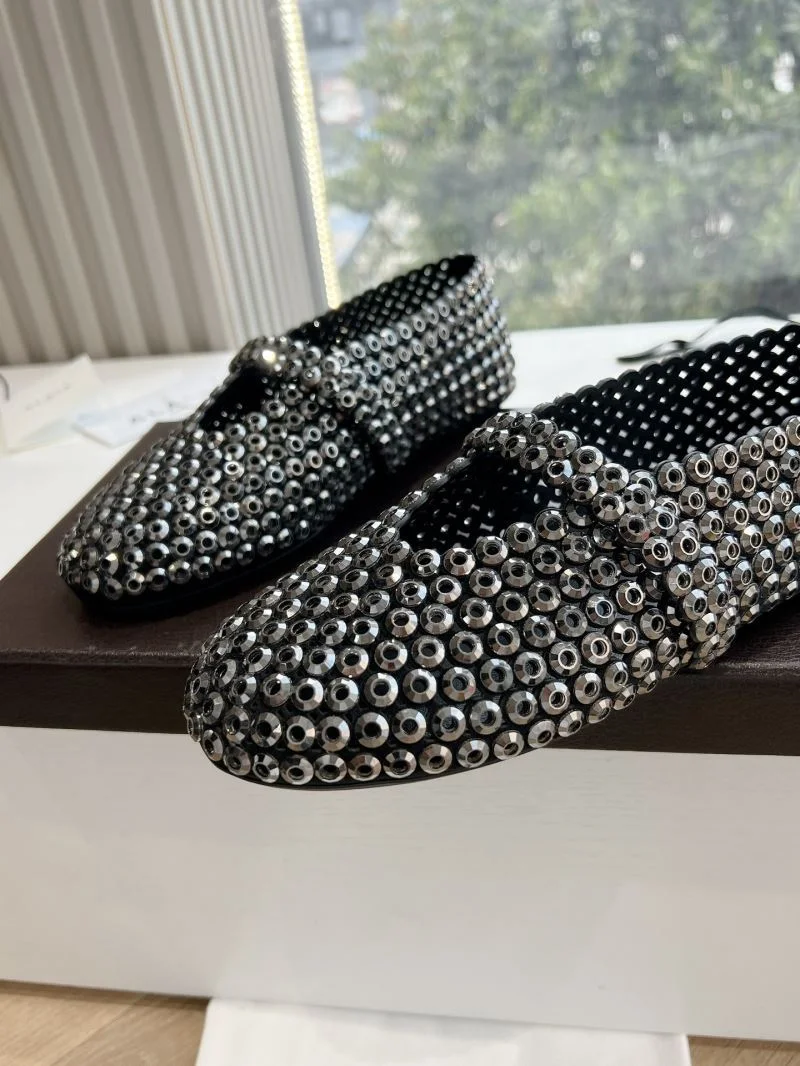 Alaia Shoes UrbanChic 8566