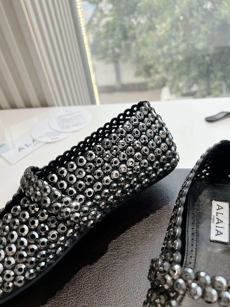 Alaia Shoes UrbanChic 8566