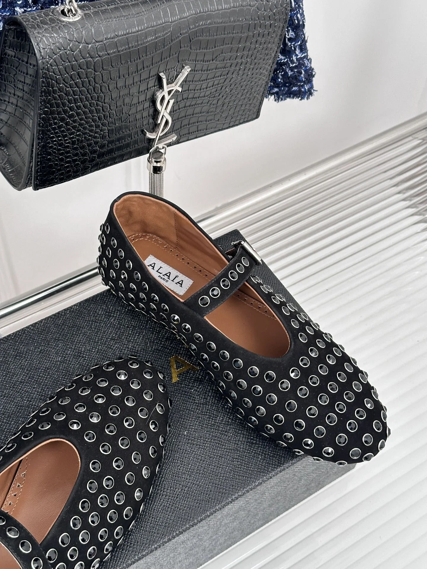 Alaia Shoes Refined 8501