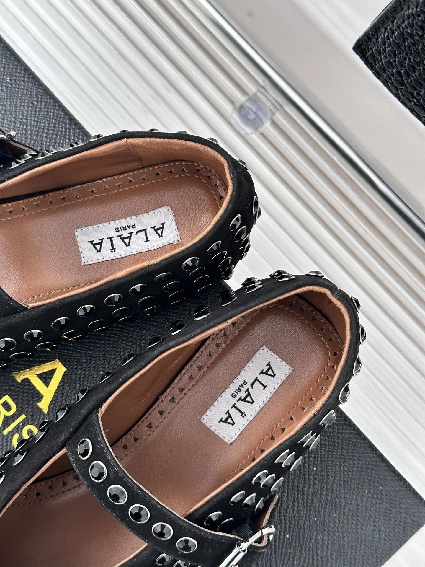 Alaia Shoes Refined 8501