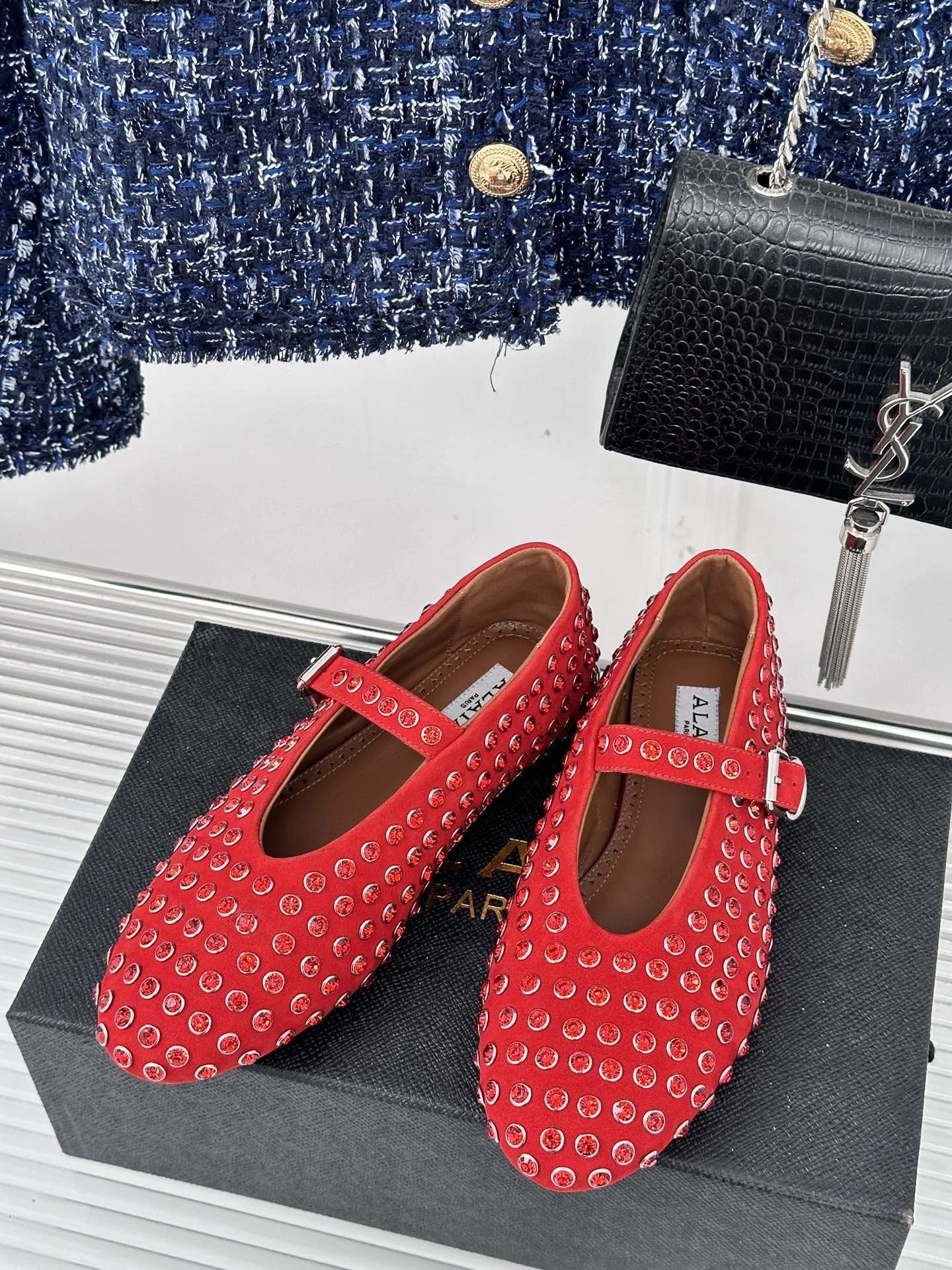Alaia Shoes TravelReady 8519
