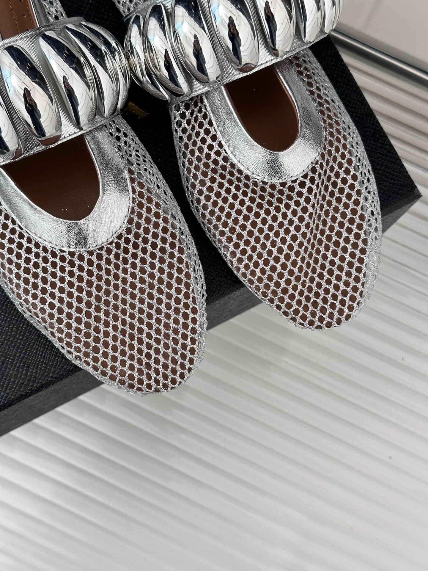 Sporty Alaia Shoes 8485