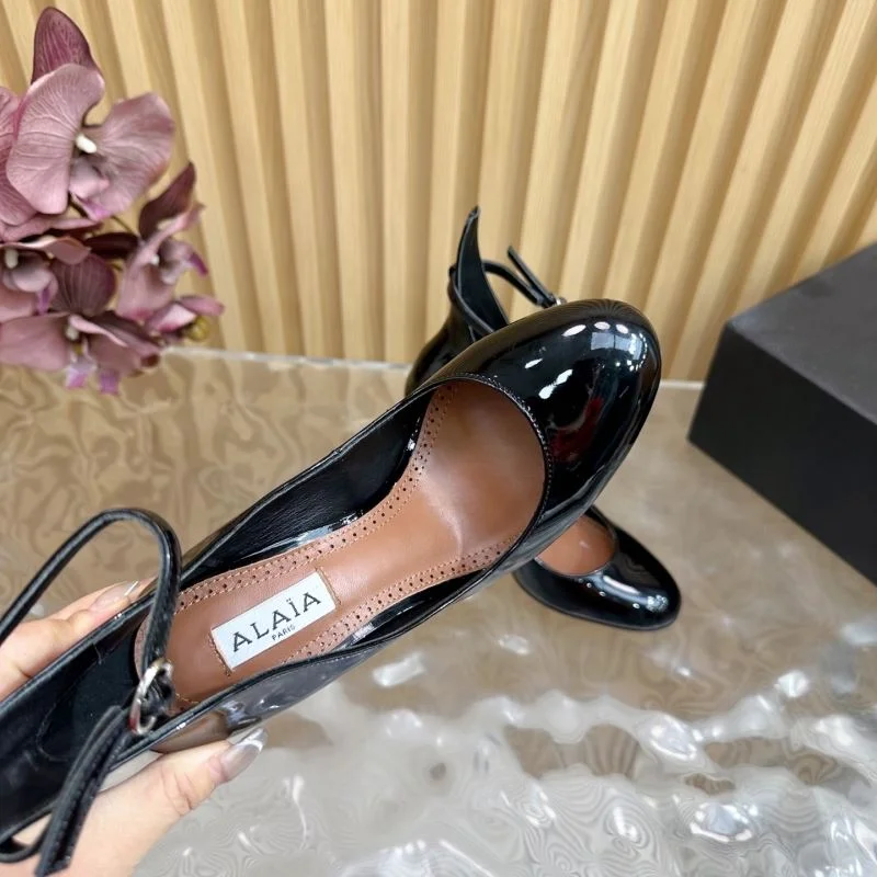 MoistureWicking Alaia Shoes 13181