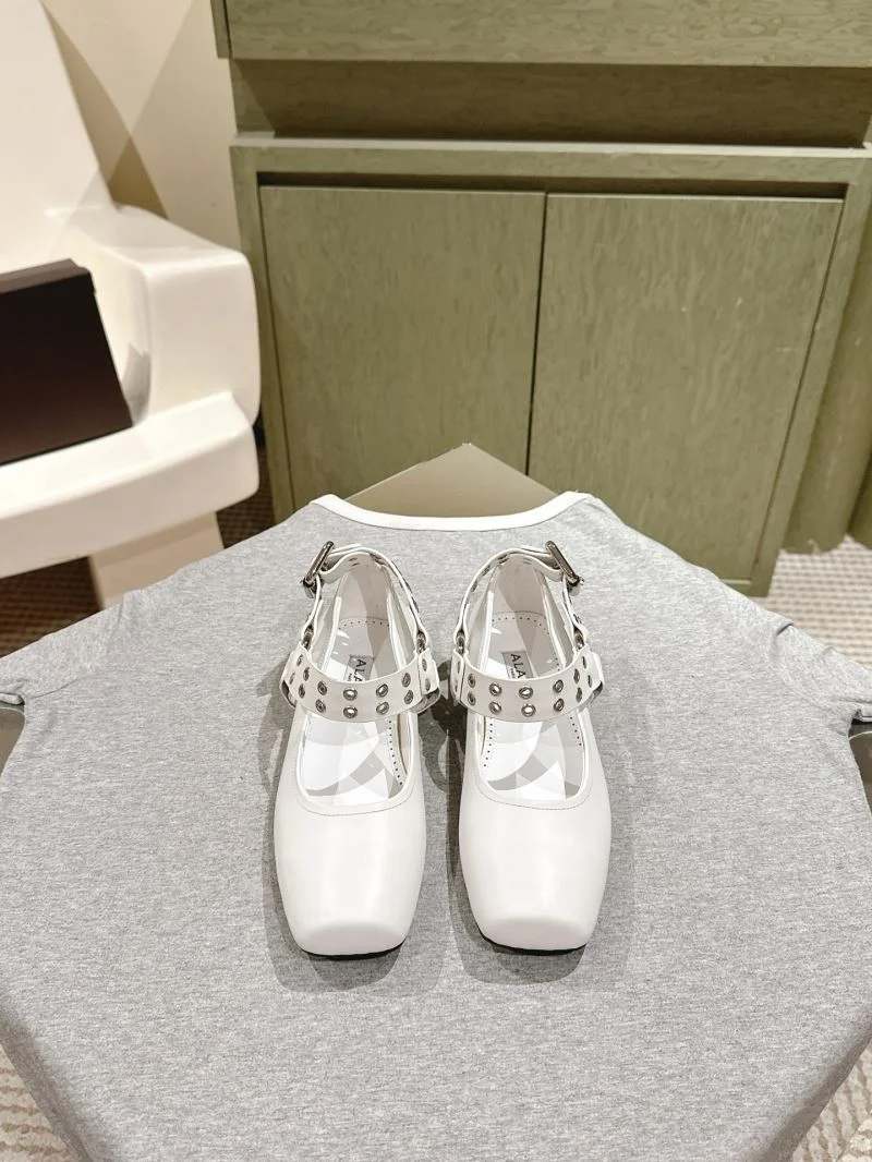 Alaia Shoes Snug 13175