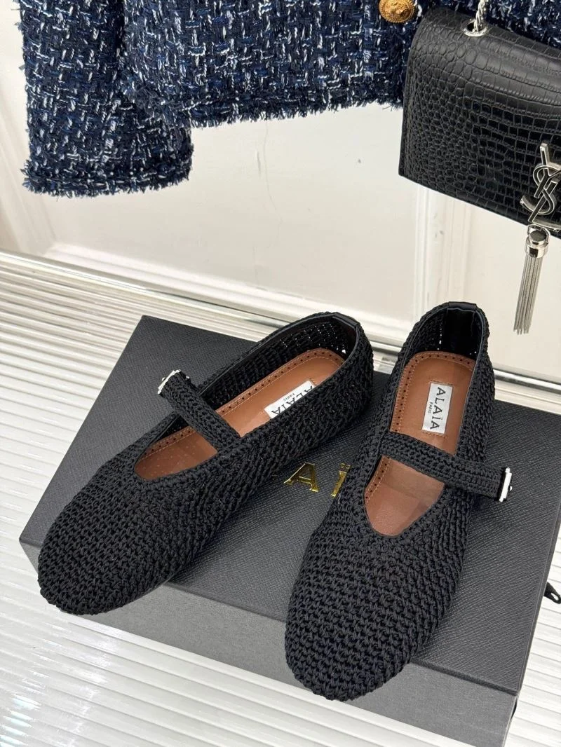 Alaia Shoes Refined 15955