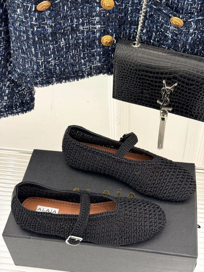Alaia Shoes Refined 15955