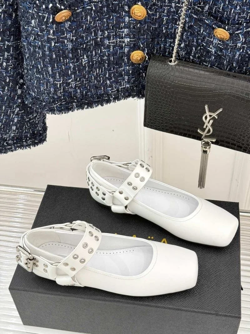 Breathable Alaia Shoes 15959