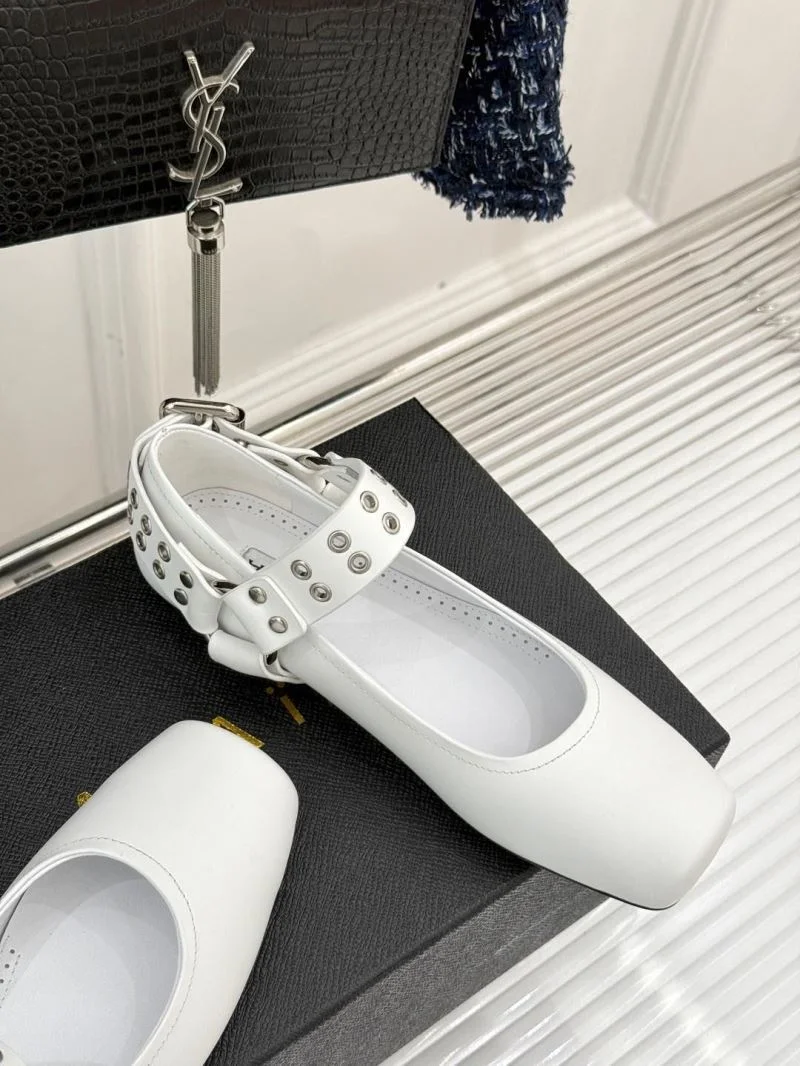 Breathable Alaia Shoes 15959