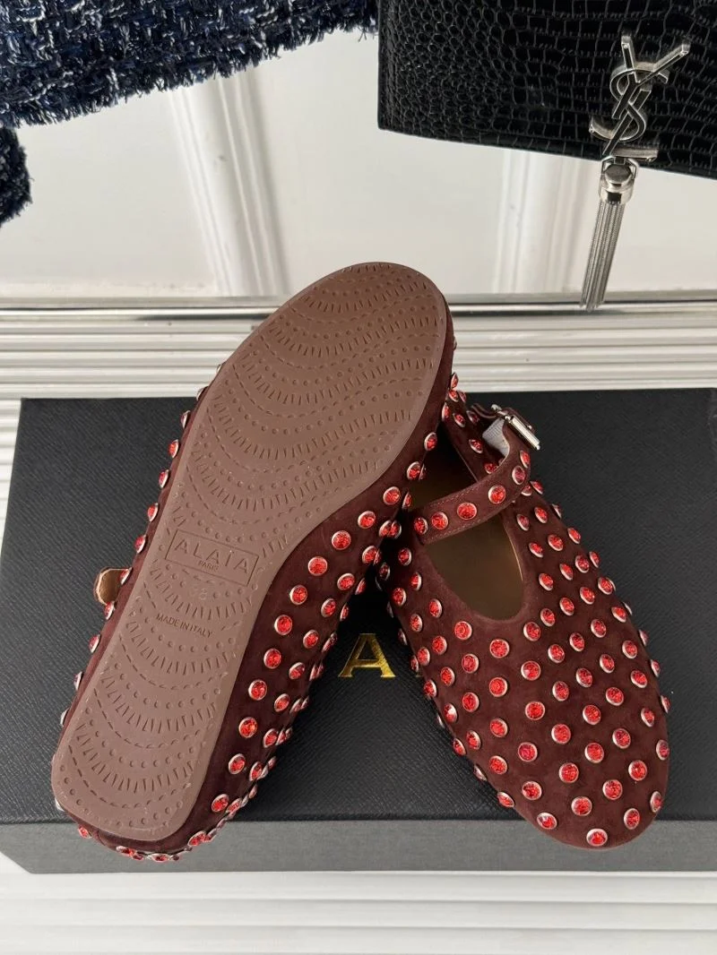 UrbanChic Alaia Shoes 15949