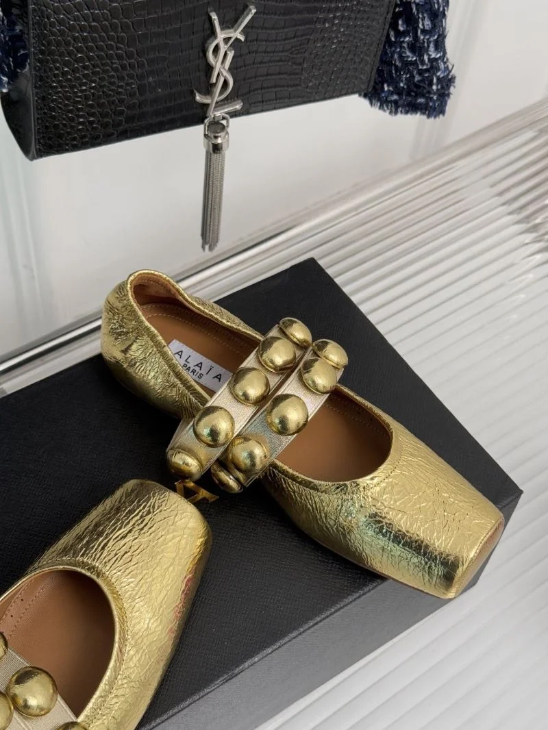 Alaia Shoes Unisex 16004