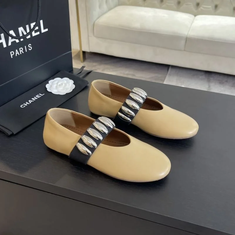Alaia Shoes Minimalist 6965