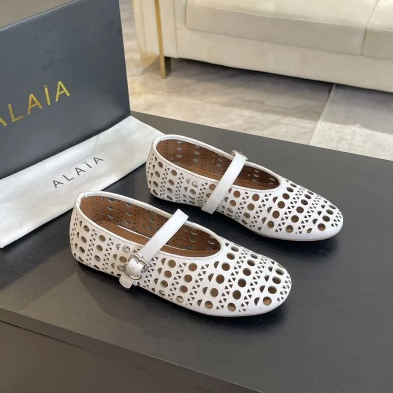 UrbanChic Alaia Shoes 7002