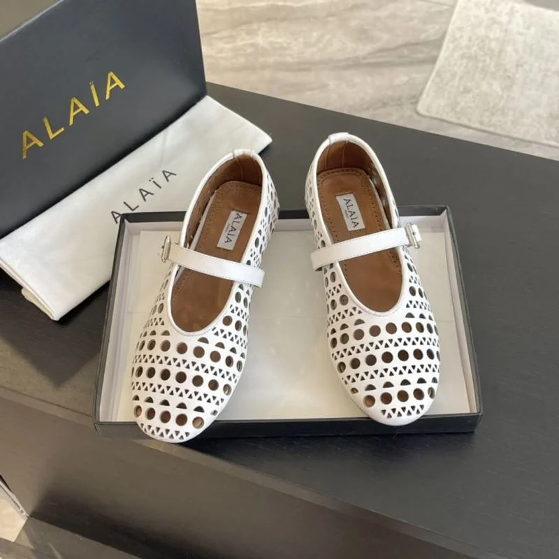 UrbanChic Alaia Shoes 7002