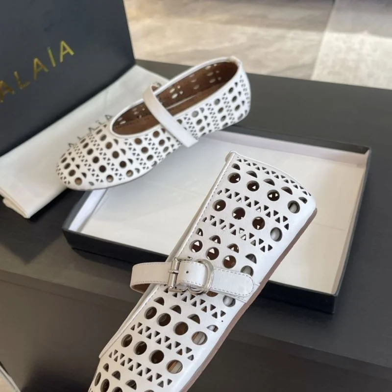 UrbanChic Alaia Shoes 7002