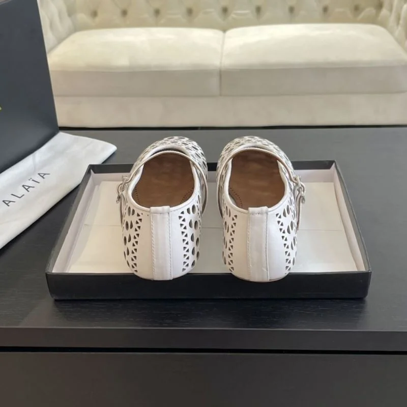 UrbanChic Alaia Shoes 7002