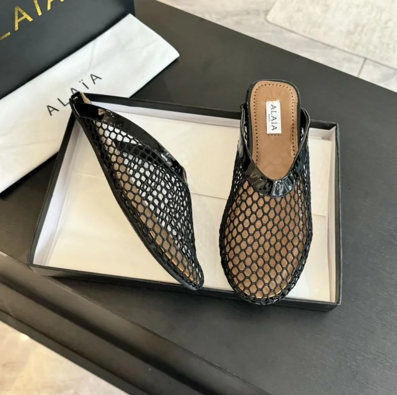 Alaia Shoes WaterResistant 7057