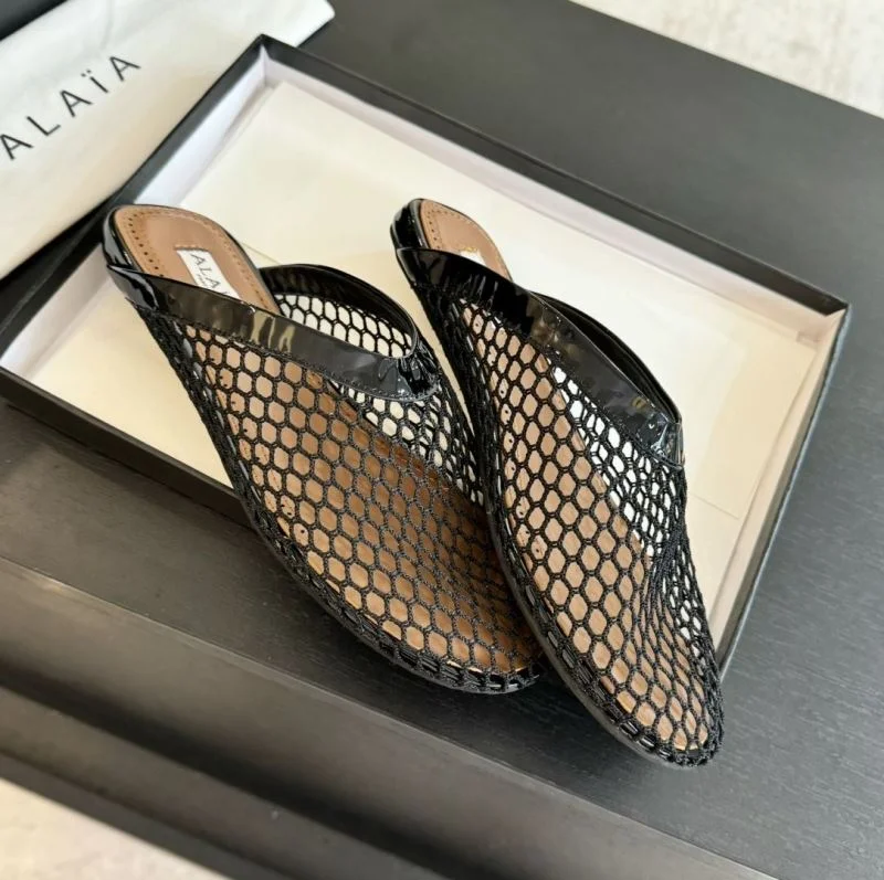 Alaia Shoes WaterResistant 7057