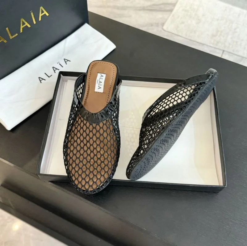 Alaia Shoes WaterResistant 7057