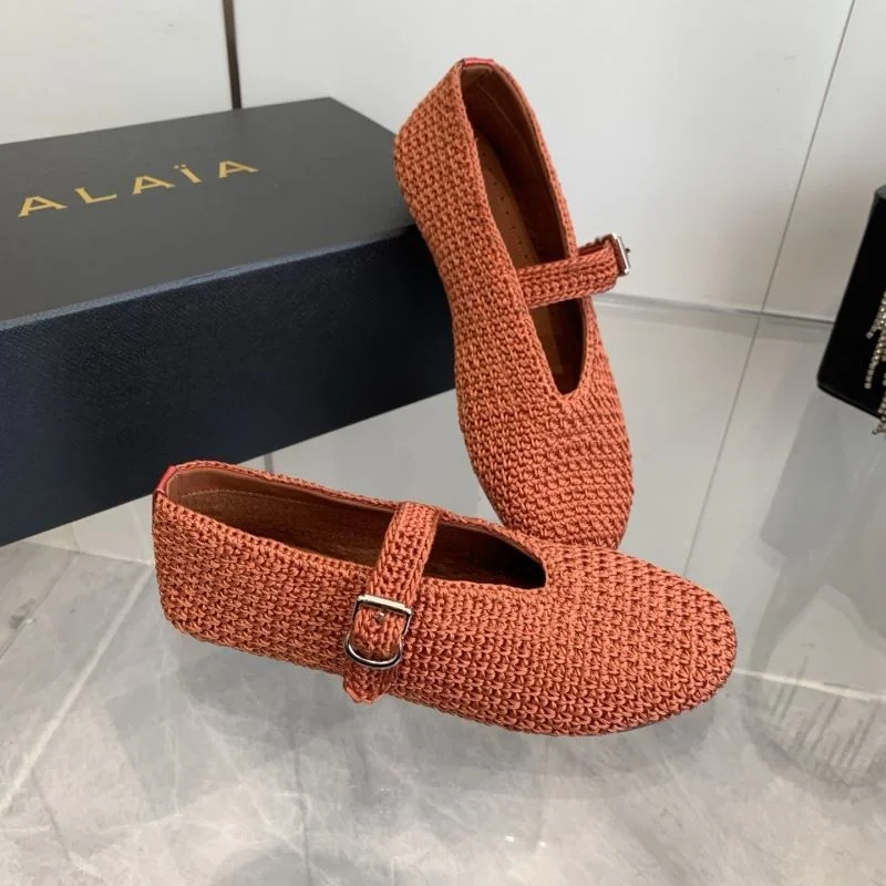Alaia Shoes Minimalist 6997