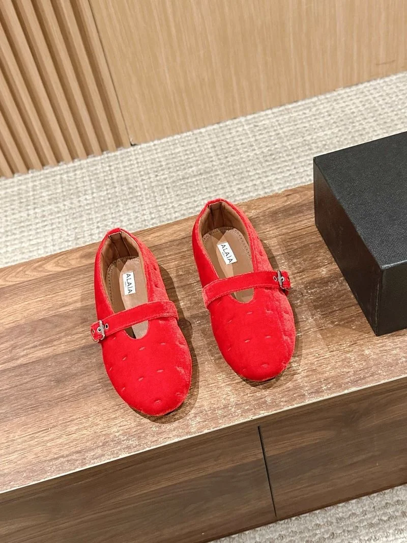 Alaia Shoes Stylish 6980