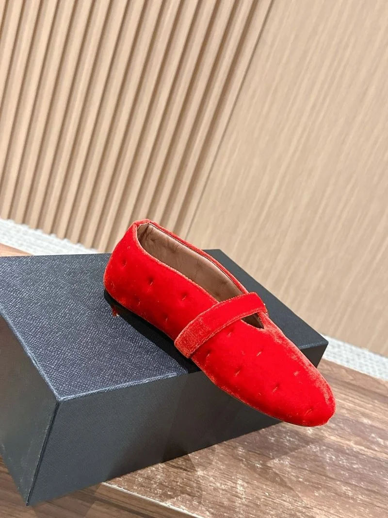 Alaia Shoes Stylish 6980