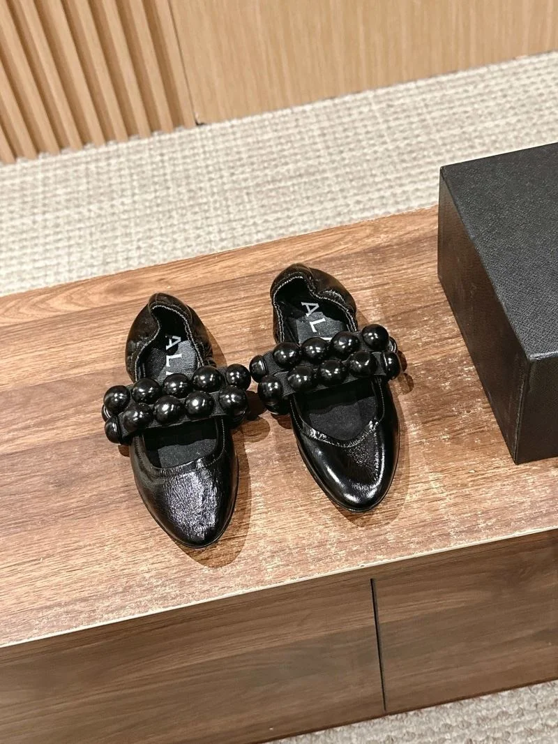 Alaia Shoes Versatile 7014