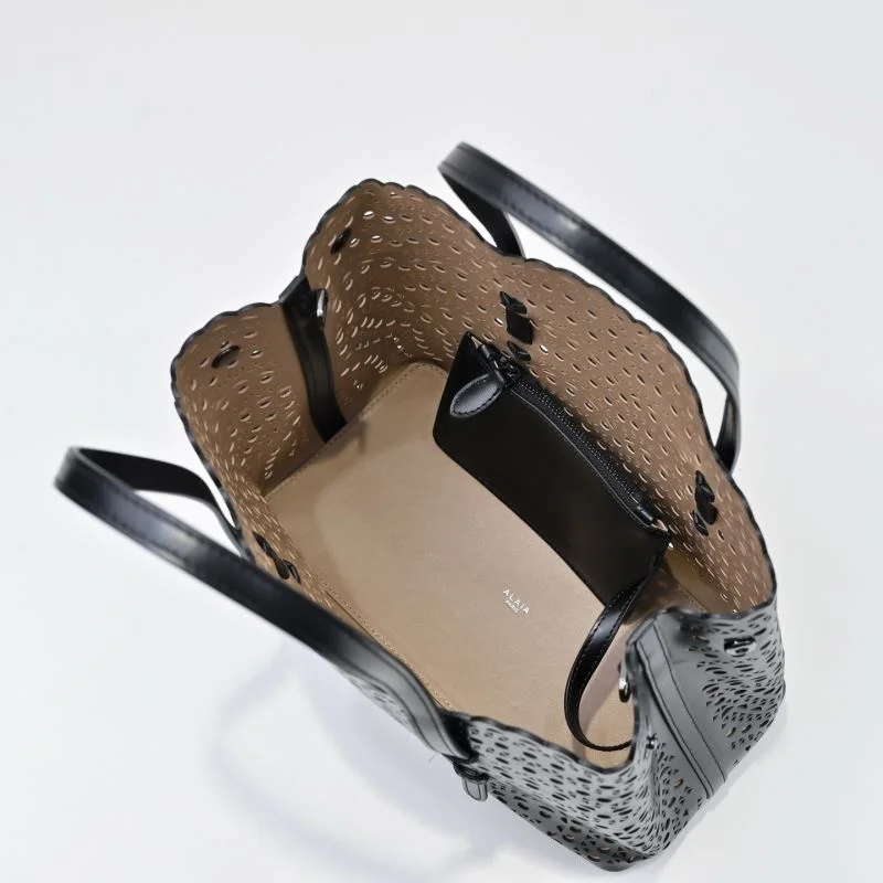 Alaia Shopping Bags Cozy 45481