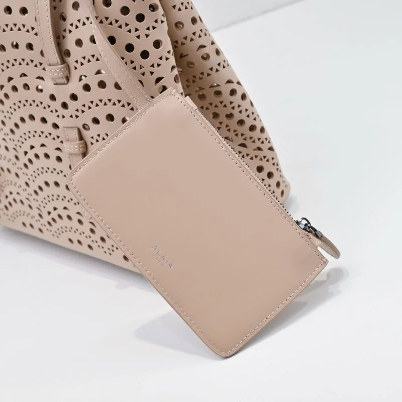 MoistureWicking Alaia Shopping Bags 45468