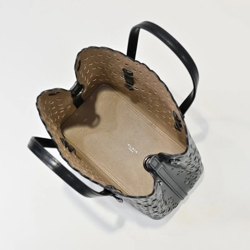 Packable Alaia Shopping Bags 45504