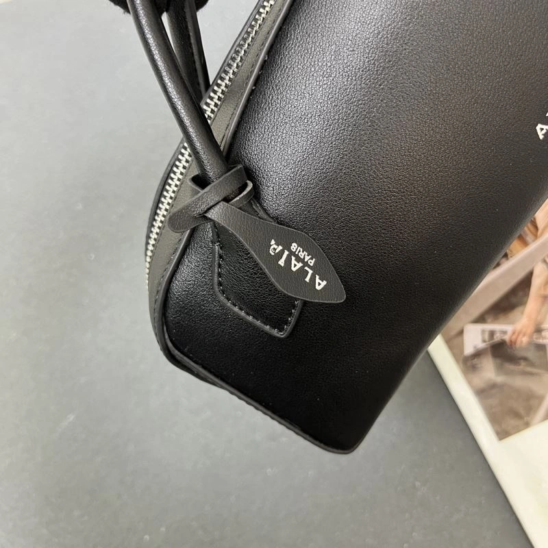 Alaia Top Handle Bags Soft 84882