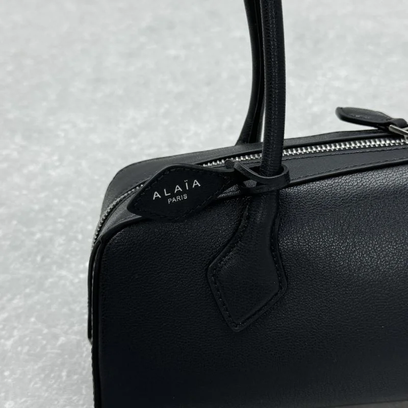 Alaia Top Handle Bags TopPick 55814