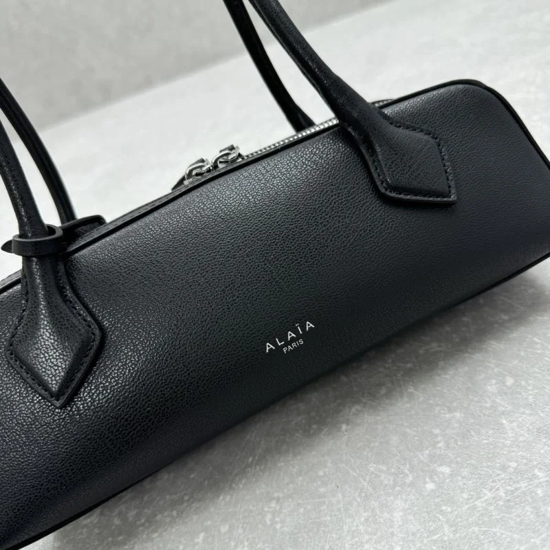Classic Alaia Top Handle Bags 55844