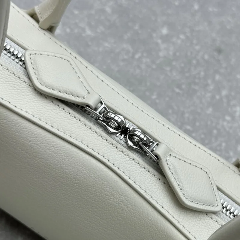 Alaia Top Handle Bags Comfortable 55809