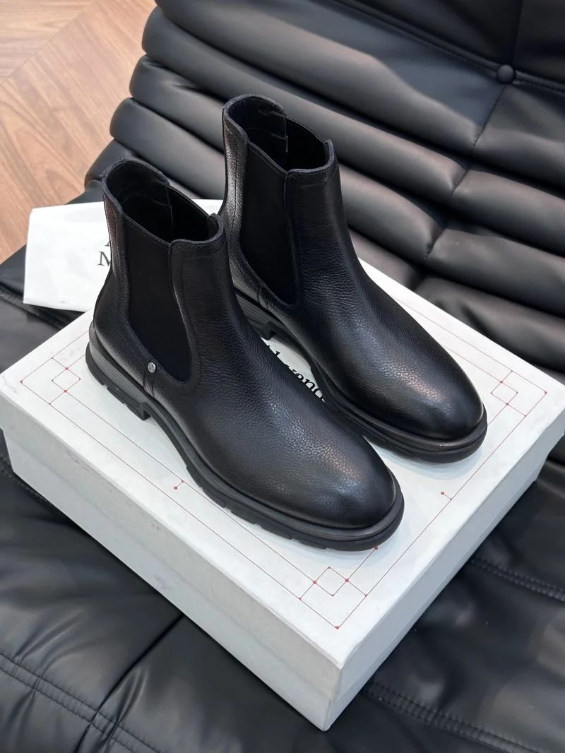 Alexander Mcqueen Boots Snug 16331