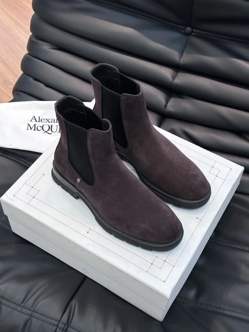 Alexander Mcqueen Boots Sleek 16324