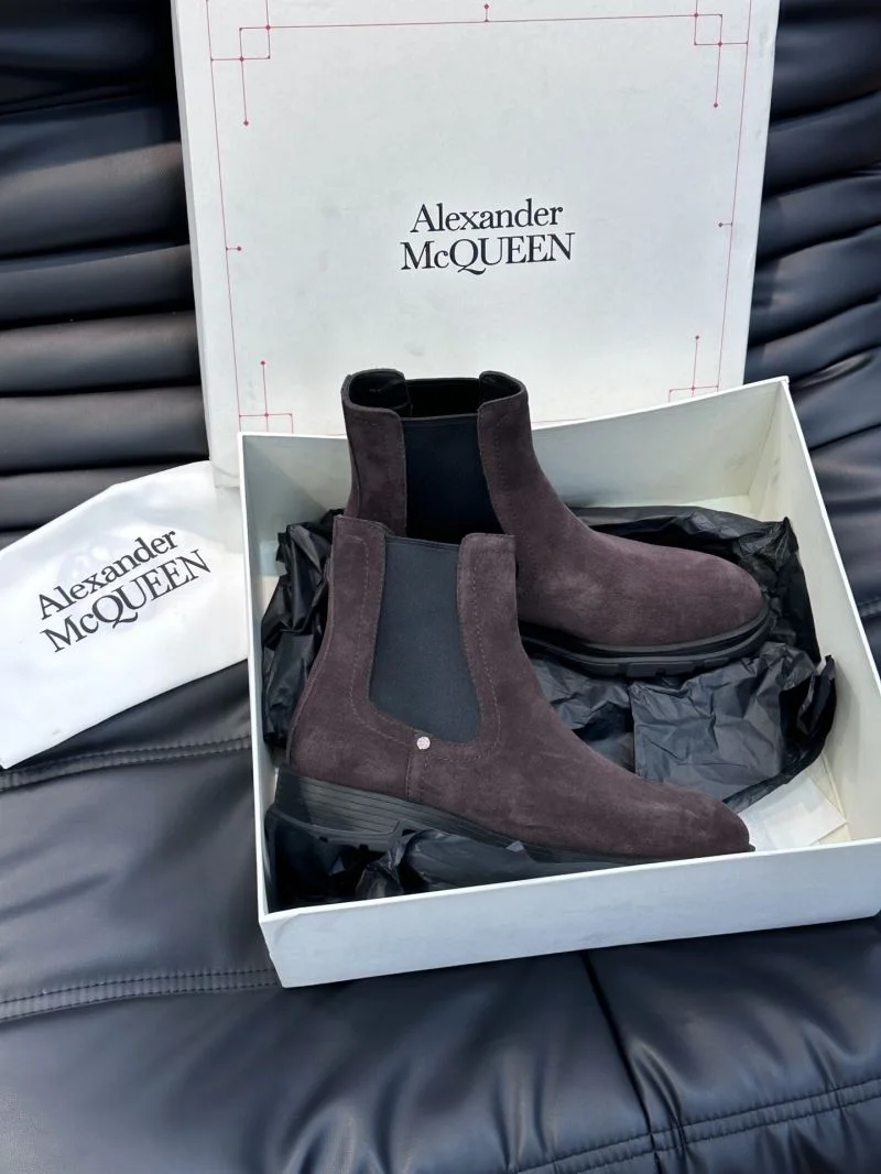 Alexander Mcqueen Boots Sleek 16324