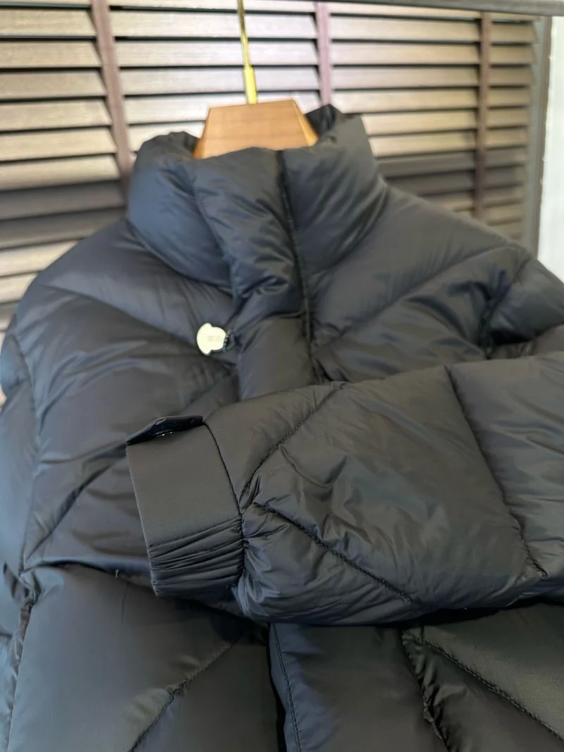 Alexander Mcqueen Down Jackets Stretchable 164997