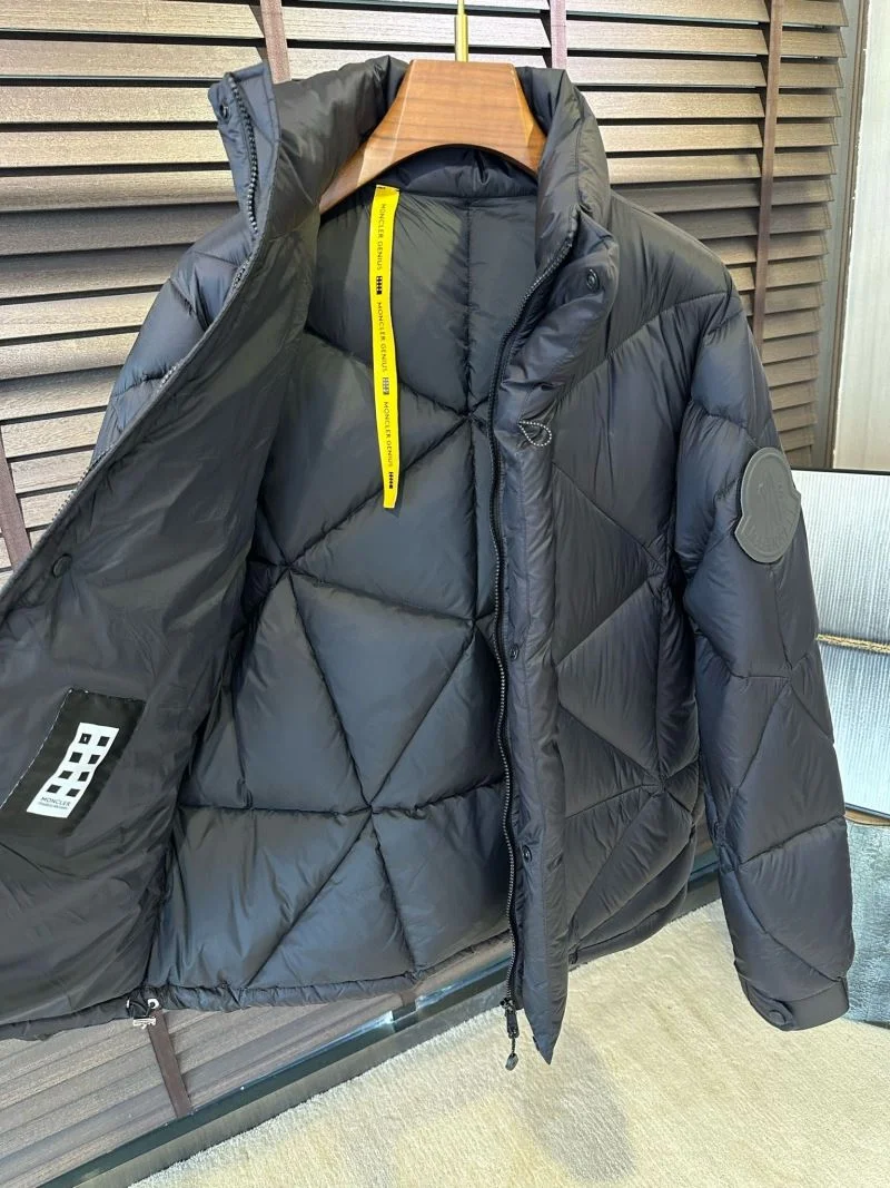Alexander Mcqueen Down Jackets Stretchable 164997