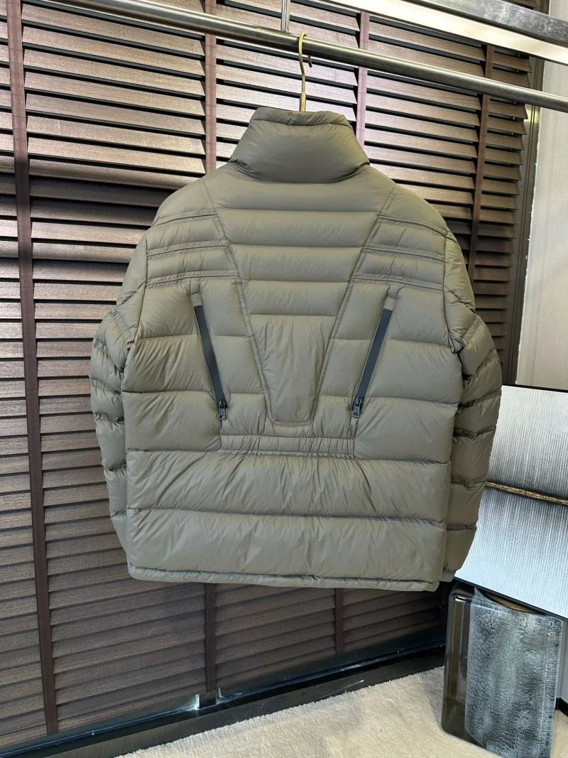 Alexander Mcqueen Down Jackets Flexible 164989