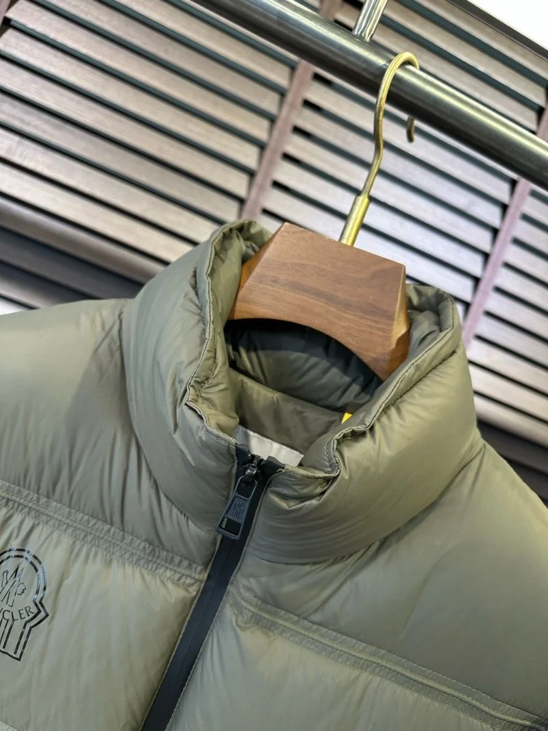 Alexander Mcqueen Down Jackets Flexible 164989