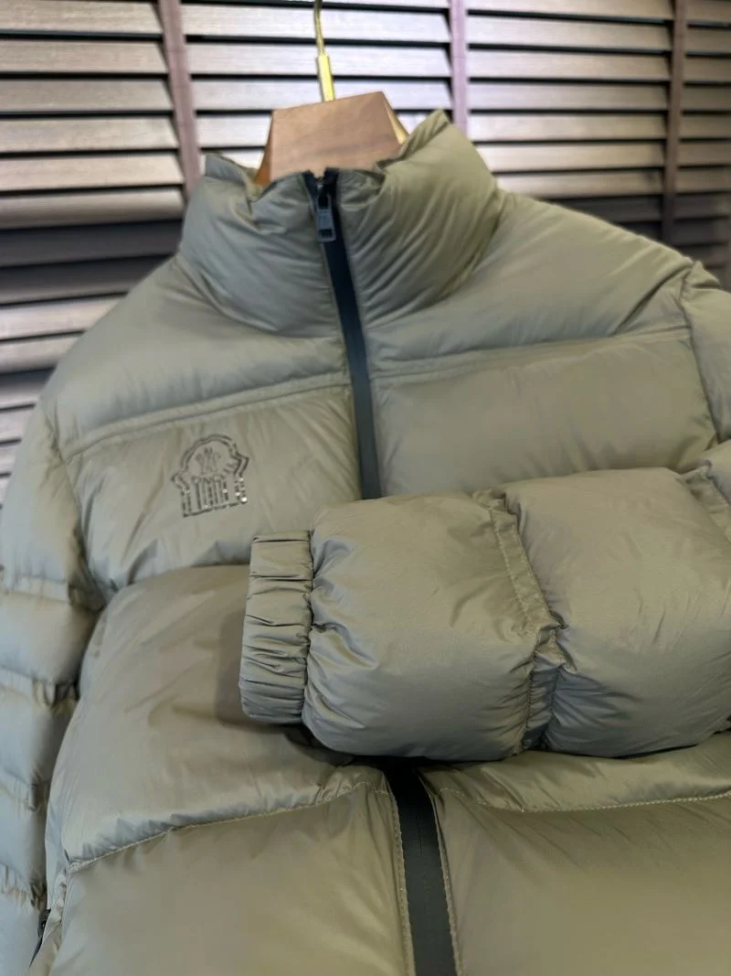 Alexander Mcqueen Down Jackets Flexible 164989