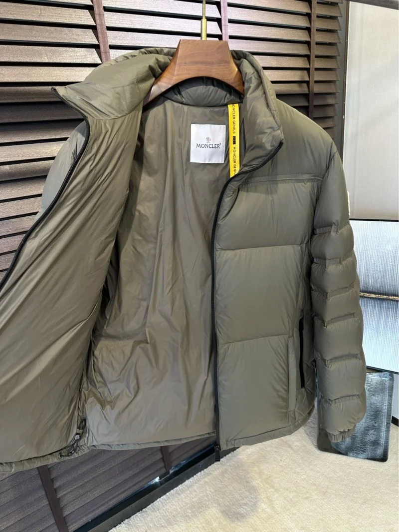 Alexander Mcqueen Down Jackets Flexible 164989