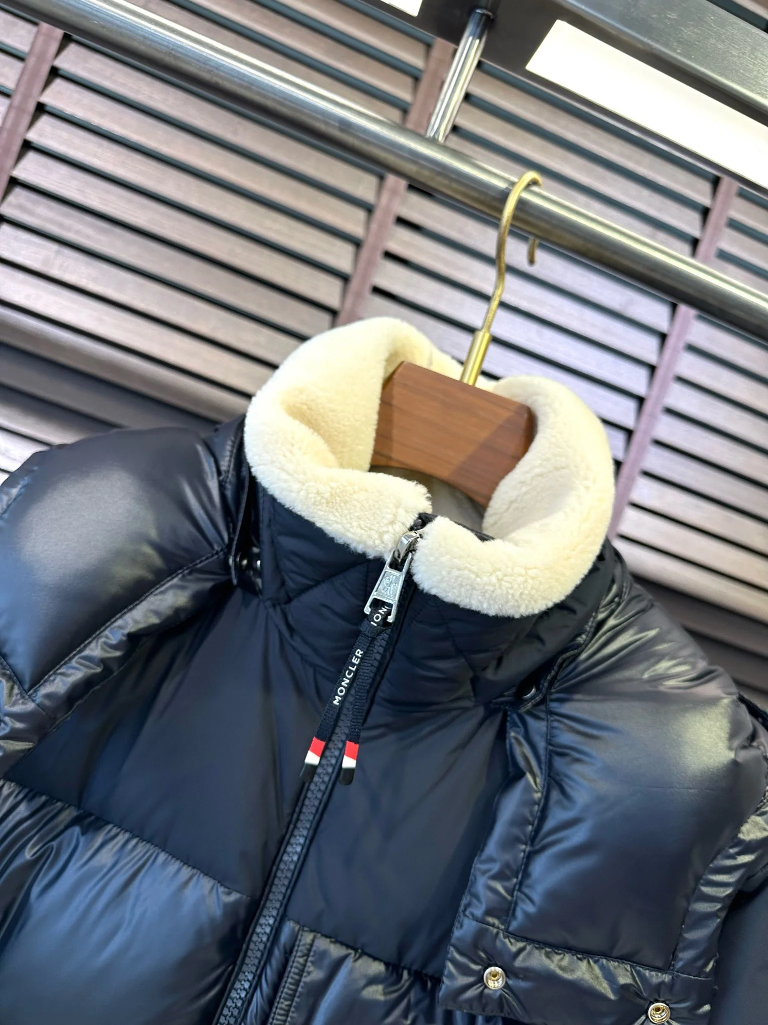 Alexander Mcqueen Down Jackets Sophisticated 165054
