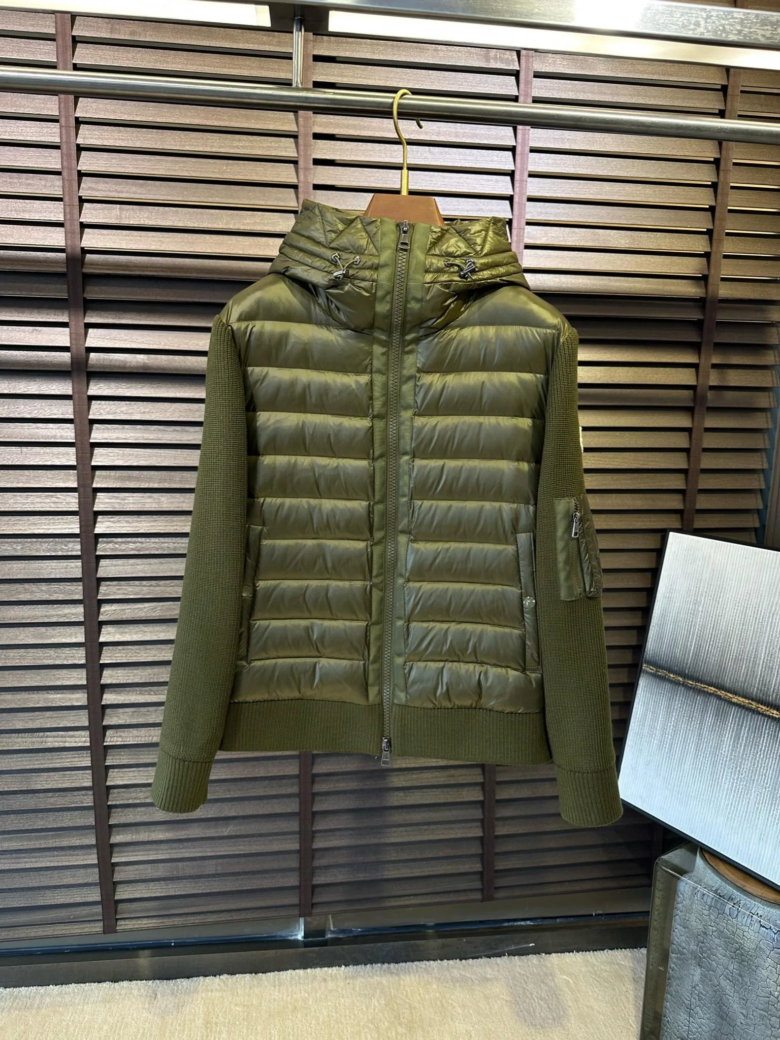 OdorResistant Alexander Mcqueen Down Jackets 165057
