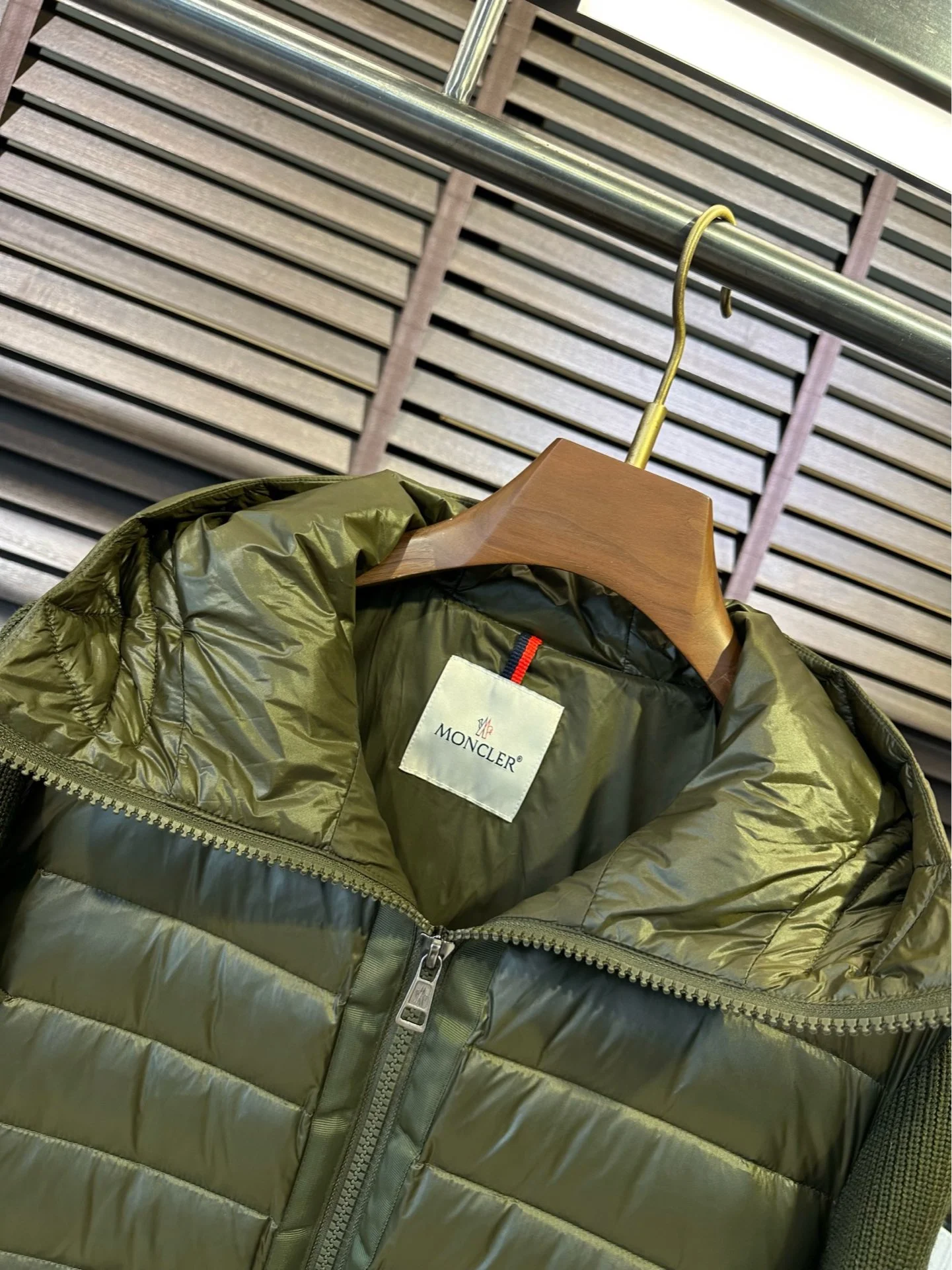 OdorResistant Alexander Mcqueen Down Jackets 165057