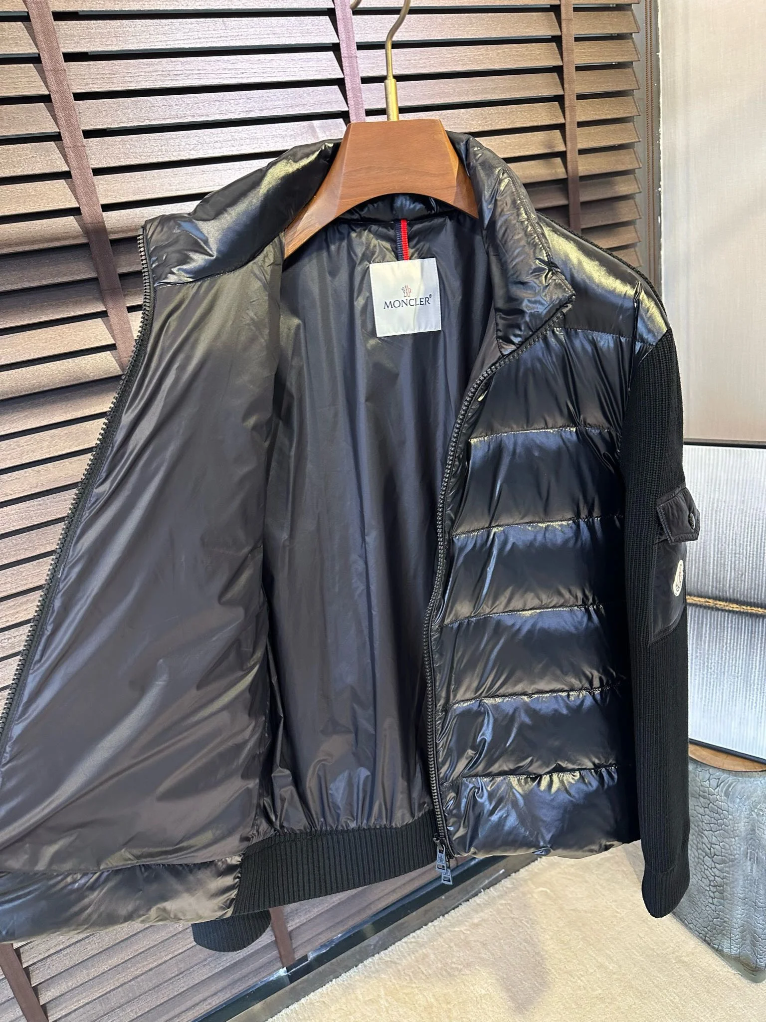 Flexible Alexander Mcqueen Down Jackets 165050